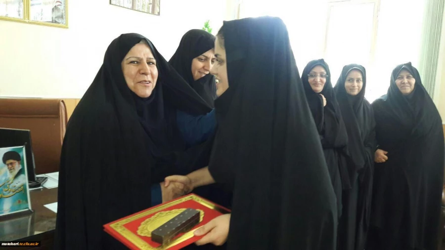 تقدیر از دانشجویان رتبه های برتر در آزمون کارشناسی ارشد 3