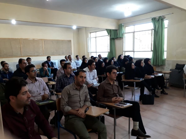 معاون آموزش و تحصیلات تکمیلی پردیس شهید رجایی ارومیه در جمع مهارت آموزان حضور یافت 3