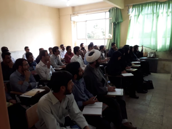 معاون آموزش و تحصیلات تکمیلی پردیس شهید رجایی ارومیه در جمع مهارت آموزان حضور یافت 4