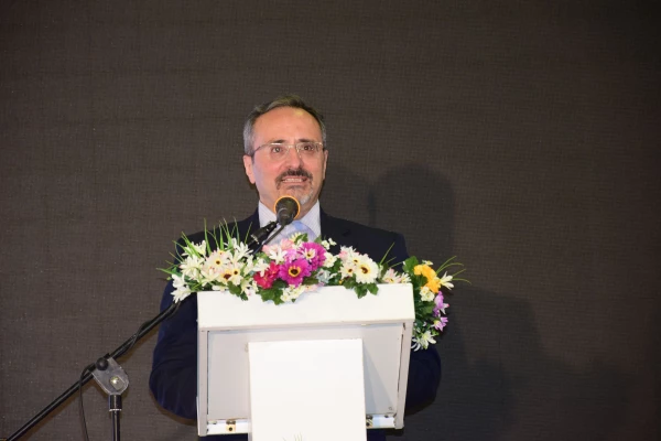 دکتر مهرمحمدی در ایین افتتاحیه المپیاد ورزشی دانشجومعلمان:

تحول در نظام آموزشی کشور از طریق دانشگاه فرهنگیان کشور محقق می شود