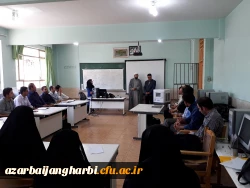 دکتر بیگی مسئول دفتر نهاد نمایندگی ولی فقیه در دانشگاه فرهنگیان آذربایجان غربی:

معلمی عشق است ،هنر است وافرادی مثل شهیدحججی ها و فهمیده ها در کلاس های شما آموزش می بینند.
 3