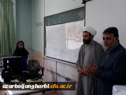 دکتر بیگی مسئول دفتر نهاد نمایندگی ولی فقیه در دانشگاه فرهنگیان آذربایجان غربی:

معلمی عشق است ،هنر است وافرادی مثل شهیدحججی ها و فهمیده ها در کلاس های شما آموزش می بینند.
 4