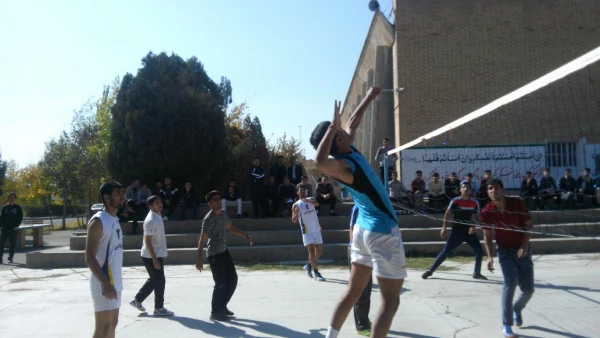 برگزاری چهارمین دوره مسابقات ورزشی

گرامیداشت هفته تربیت بدنی در پردیس شهید رجایی ارومیه
 6