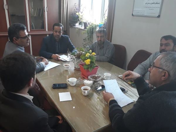 اولین جلسه کمیته اجرائی همایش آموزش زبان عربی در پردیس شهید رجایی ارومیه برگزار شد. 2