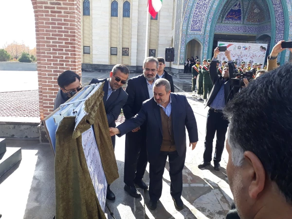 در راستای کنگره ملی بزرگداشت 12000 شهید استان آذربایجان غربی

یادواره شهدای دانشجوی استان در دانشگاه ارومیه برگزار شد
 4