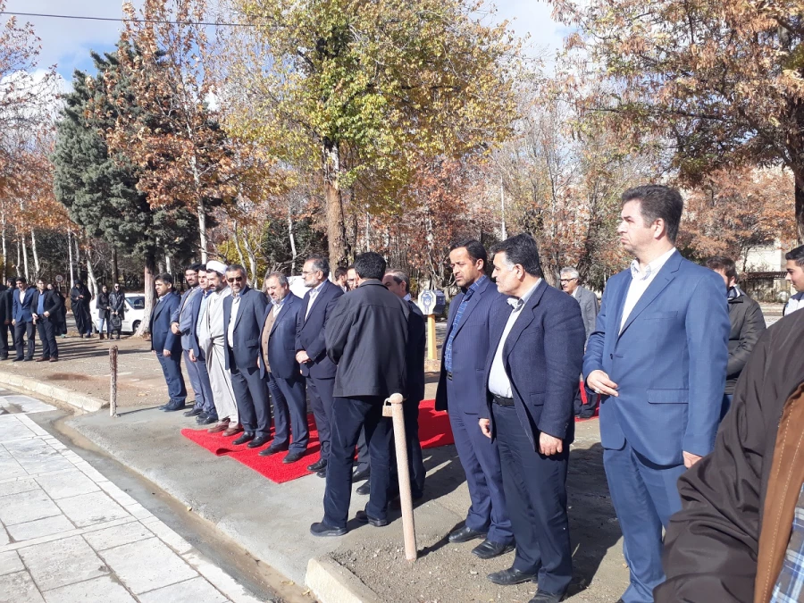 در راستای کنگره ملی بزرگداشت 12000 شهید استان آذربایجان غربی

یادواره شهدای دانشجوی استان در دانشگاه ارومیه برگزار شد
 6