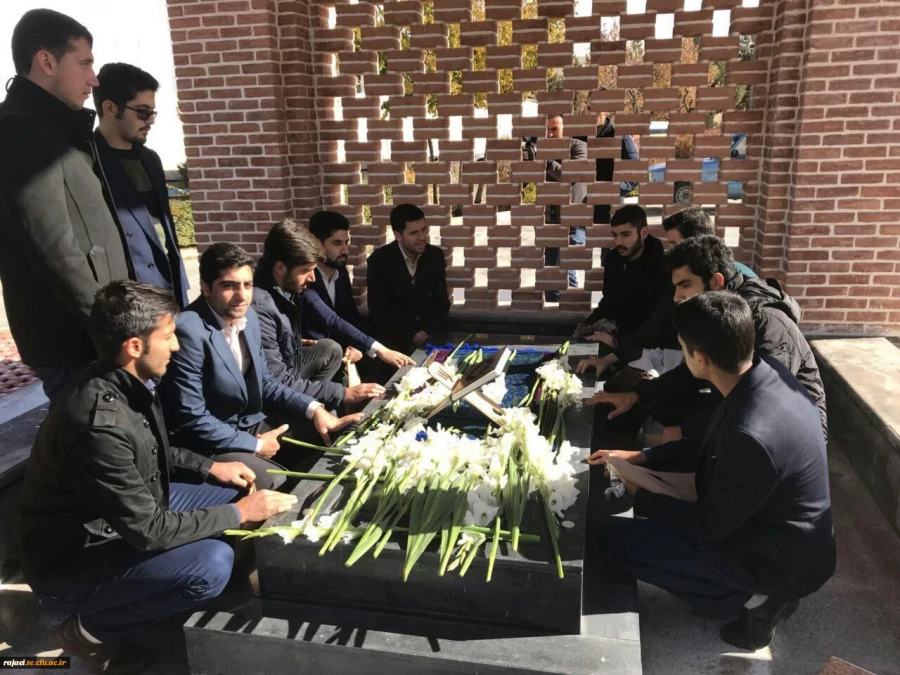 در راستای کنگره ملی بزرگداشت 12000 شهید استان آذربایجان غربی

یادواره شهدای دانشجوی استان در دانشگاه ارومیه برگزار شد
 2