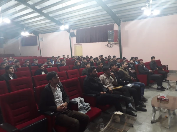 به مناسبت گرامیداشت 16 آذر روز دانشجو

تریبون آزاد با موضوع مطالبات رهبری از دانشگاه فرهنگیان و دانشجو معلمان برگزار شد 3