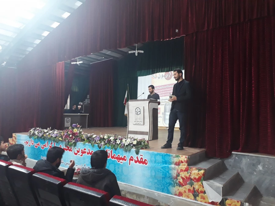 به مناسبت گرامیداشت 16 آذر روز دانشجو

تریبون آزاد با موضوع مطالبات رهبری از دانشگاه فرهنگیان و دانشجو معلمان برگزار شد 4