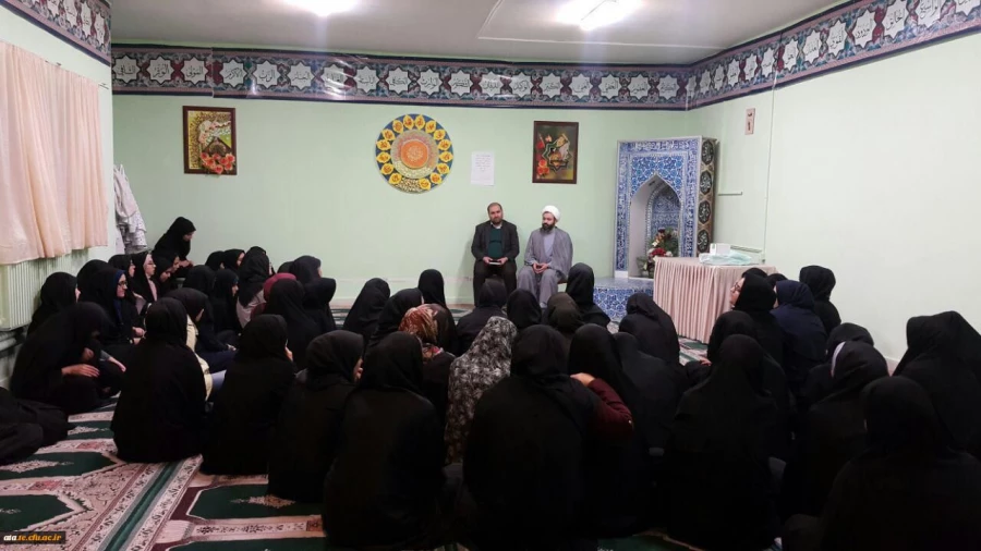 نشست های صمیمی مسئول نهاد مقام معظم رهبری در دانشگاه فرهنگیان استان آذربایجان غربی با دانشجویان