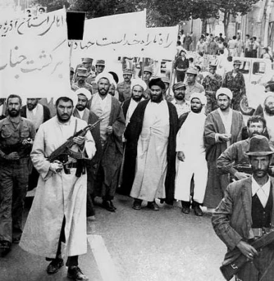 حماسه دوم بهمن ماه 57 مردم ارومیه بر علیه رژیم طاغوت 3