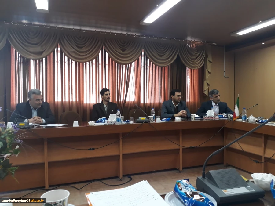 جلسه شورای پژوهشی مدیریت امورپردیس های دانشگاه فرهنگیان استان آذربایجان غربی برگزارشد. 2