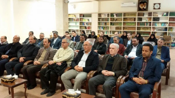 نماینده ولی فقیه در استان آذربایجان غربی و امام جمعه ارومیه : 

نظام جمهوری اسلامی با معجزه پا برجاست و همچنان به حرکت خود در مسیر رشد و توسعه ادامه خواهد داد 5