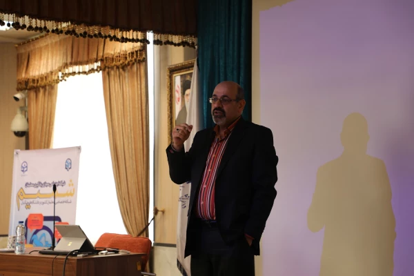 با حضور سرپرست دانشگاه در سازمان مرکزی برگزار شد:

همایش یادگیری نوین با استفاده از فناوری اطلاعات و افتتاح شبکه اجتماعی شمیم 8