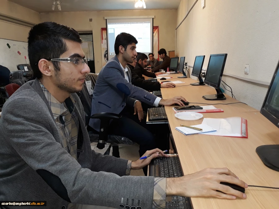 برگزاری کارگاه آموزشی نرم افزارهای تولید محتوا جهت دانشجویان پردیس شهید رجایی ارومیه