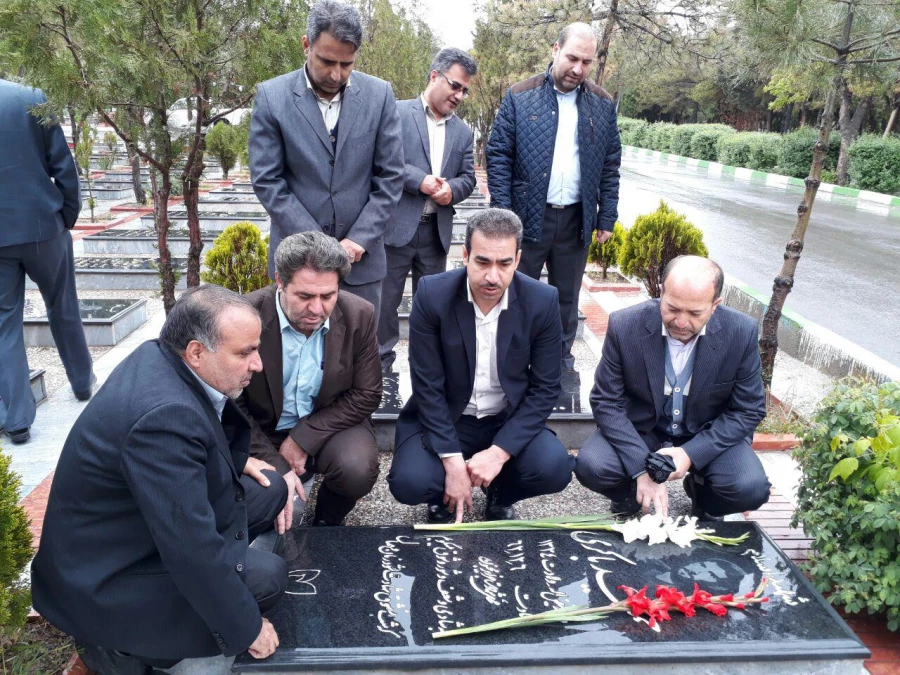 میثاق دوباره با آرمانهای امام خمینی (ره) و شهدای گرانقدر  انقلاب اسلامی 4