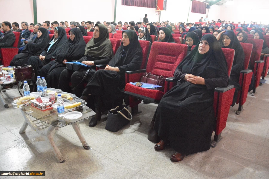 با حضورگرم اندیشمندان واساتید و معلمان ودانشجومعلمان ازاقصی نقاط کشور

همایش ملی آموزش زبان عربی درپردیس شهیدرجایی ارومیه برگزار گردید 5