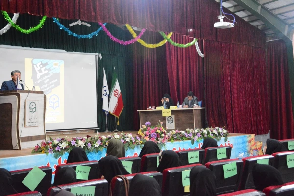 با حضورگرم اندیشمندان واساتید و معلمان ودانشجومعلمان ازاقصی نقاط کشور

همایش ملی آموزش زبان عربی درپردیس شهیدرجایی ارومیه برگزار گردید 9