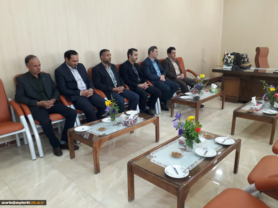 معاون آموزش و تحصیلات تکمیلی دانشگاه فرهنگیان در خوی :

آینده جامعه ازآن مدارس و نقش بی بدیل معلم در مدرسه و دانشگاه فرهنگیان بعنوان خاستگاه معلم، سه عنصر مهم  نظام تعلیم و تربیت هستند. 4