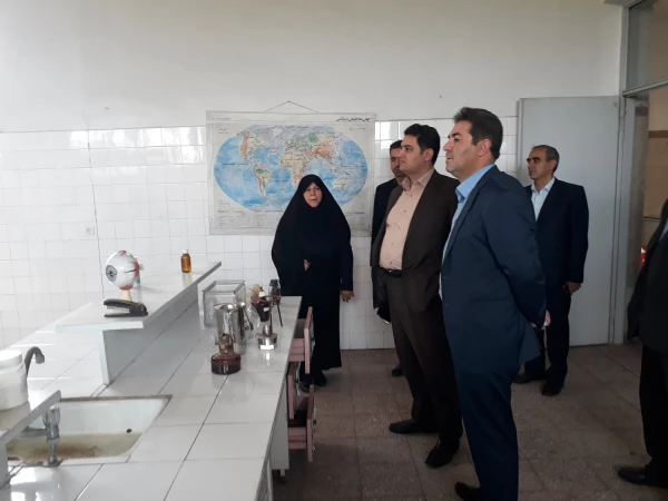 معاون آموزش و تحصیلات تکمیلی دانشگاه فرهنگیان در خوی :

آینده جامعه ازآن مدارس و نقش بی بدیل معلم در مدرسه و دانشگاه فرهنگیان بعنوان خاستگاه معلم، سه عنصر مهم  نظام تعلیم و تربیت هستند. 5