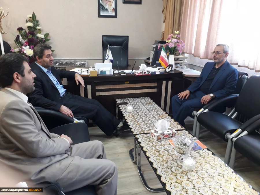 دیدار دکتر عاشری رئیس دانشگاه پیام نور استان  با مدیریت امور پردیس های دانشگاه فرهنگیان  آذربایجان غربی 2