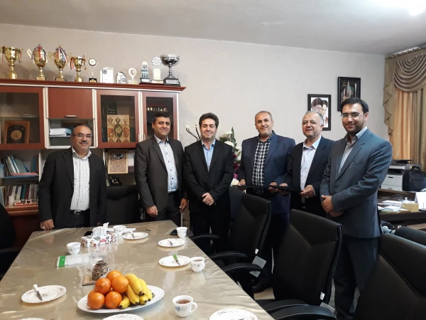 با حضور مسئولین امورمالی سازمان مرکزی دانشگاه فرهنگیان کشور

مراسم تکریم و معارفه کارشناس مسئول امور مالی و طرح و برنامه استان برگزار شد