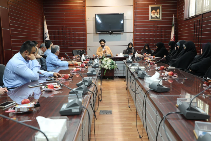 حجت الاسلام و المسلمین دادگر در پردیس نسیبه:

با تشریف فرمایی مقام معظم رهبری (مدظله العالی) تکریم مضاعفی نسبت به مقام معلم صورت گرفت 4