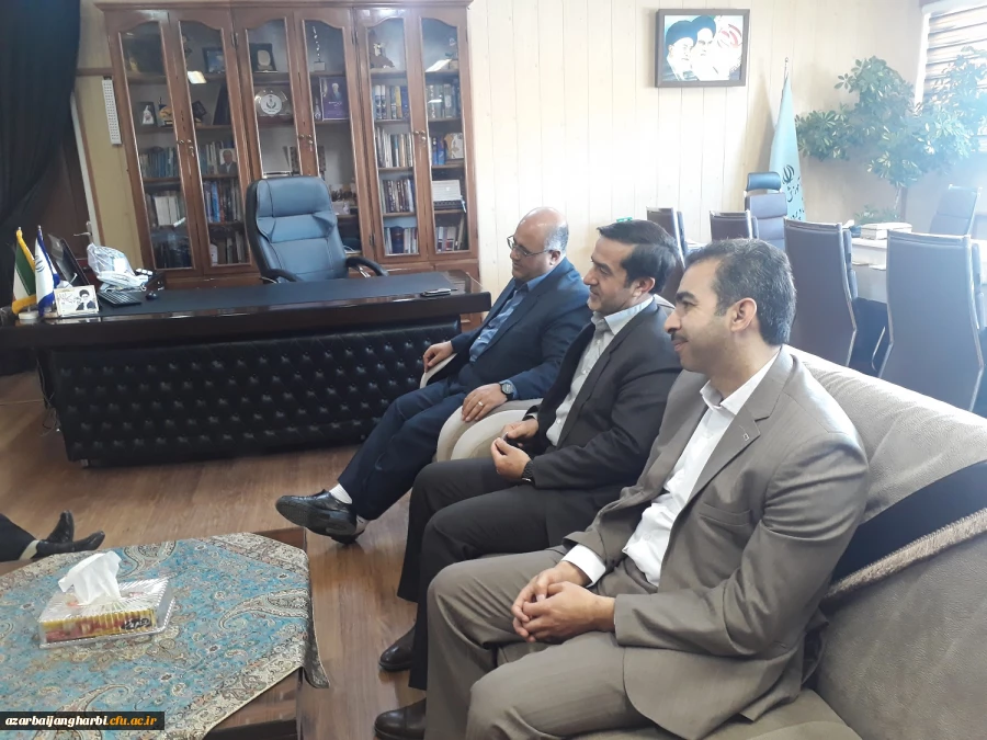 دیدار سرپرست امور پردیس های دانشگاه فرهنگیان آذربایجان غربی با مدیرکل آموزش و پرورش استان آذربایجان غربی  2