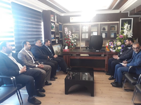 در دیدار سرپرست امور پردیس های استانی با نمایندگان مردم ارومیه در مجلس شورای اسلامی 

 نمایندگان مردم ارومیه حمایت خود را از دانشگاه فرهنگیان اعلام کردند 2