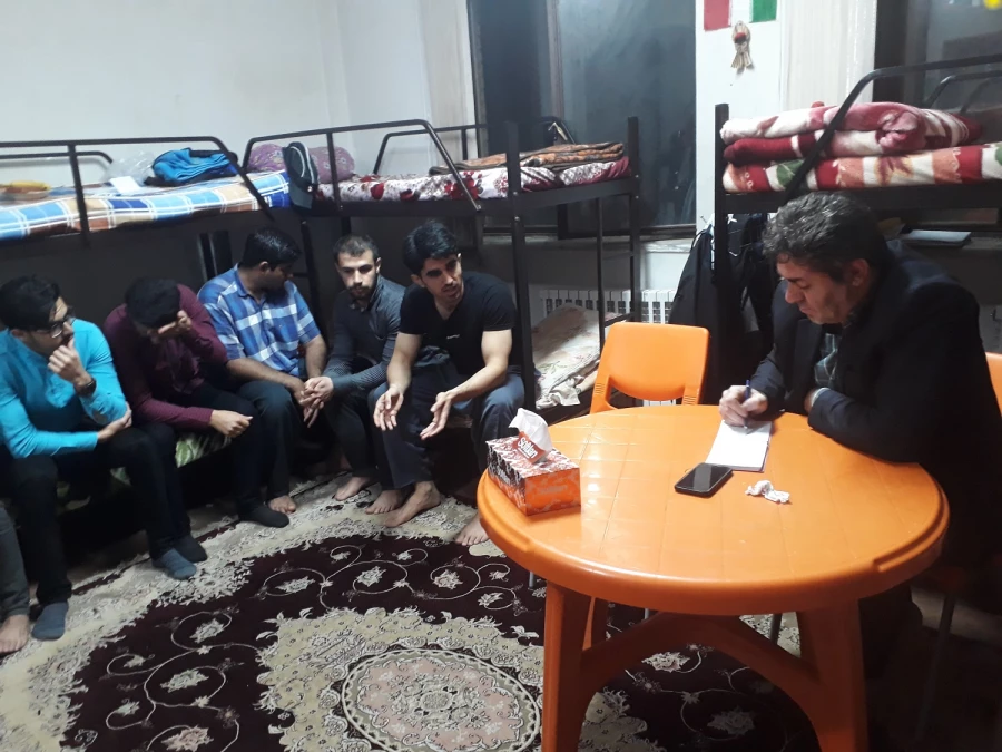 حضور سرزده دکتر علی محمودلو سرپرست امور پردیس های استان آذربایجان غربی در جمع دانشجو معلمان  واحد امام خمینی (ره) سلماس  4