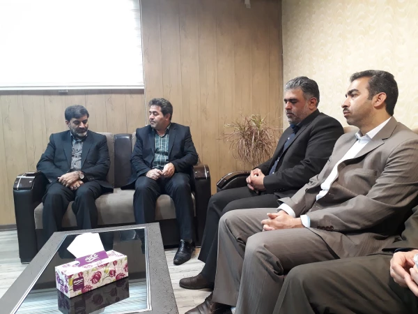 دکترعلی محمودلو سرپرست پردیس های استان آذربایجان غربی با رئیس شورای اسلامی کلانشهر ارومیه دیدار کرد. 2