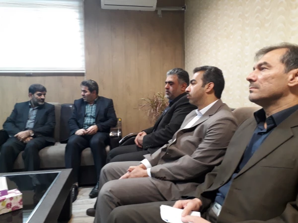 دکترعلی محمودلو سرپرست پردیس های استان آذربایجان غربی با رئیس شورای اسلامی کلانشهر ارومیه دیدار کرد.