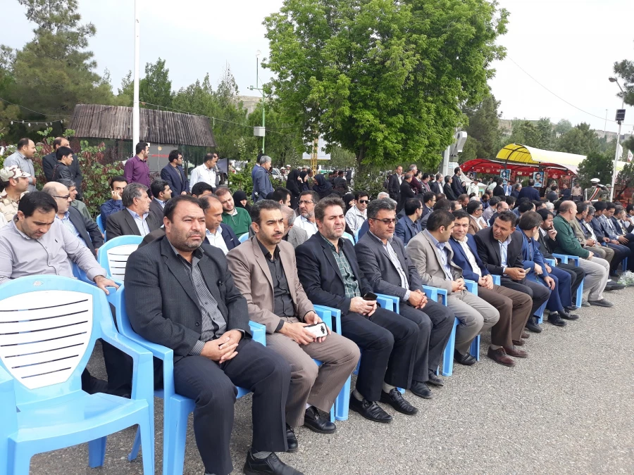 به مناسبت سوم خرداد سالروز فتح خرمشهر

شرکت مدیریت و کارکنان دانشگاه فرهنگیان استان  در مراسم میهمانی لاله ها و غبارروبی مزار شهدا