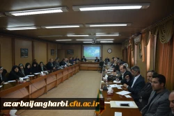 برگزاری جلسه هم اندیشی اساتید با عنوان تبیین اندیشه های سیاسی حضرت امام خمینی (ره )