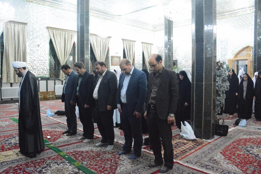 مراسم ضیافت افطار دانشجویان علامه طباطبایی ارومیه در کنار بارگاه امامزاده قریب حسن ارومیه برگزار شد 3