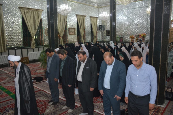 مراسم ضیافت افطار دانشجویان علامه طباطبایی ارومیه در کنار بارگاه امامزاده قریب حسن ارومیه برگزار شد 5