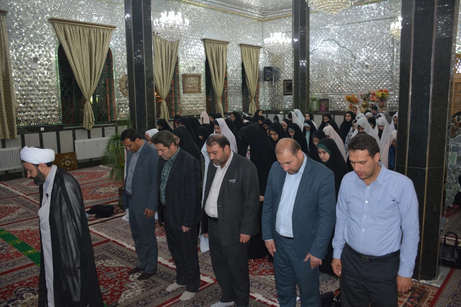 مراسم ضیافت افطار دانشجویان علامه طباطبایی ارومیه در کنار بارگاه امامزاده قریب حسن ارومیه برگزار شد 5