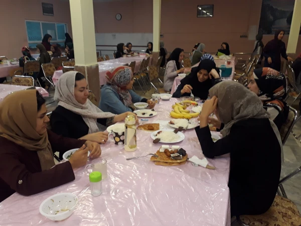 دکترعلی محمودلو سرپرست امورپردیس های دانشگاه فرهنگیان آذربایجان غربی باحضور درپردیس علامه طباطبایی ارومیه با دانشجویان گفتگو کرد. 2