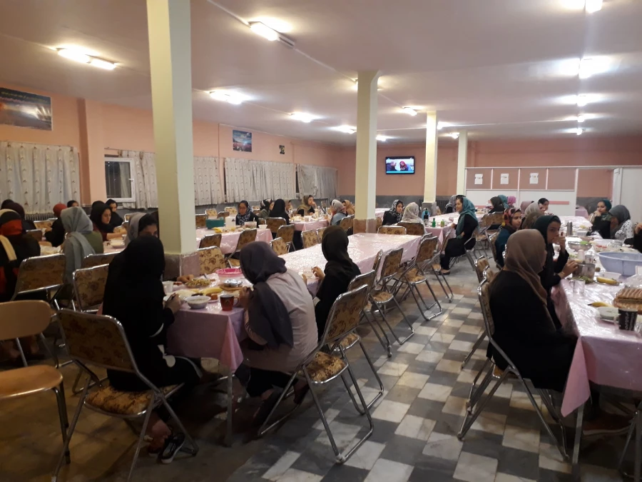 دکترعلی محمودلو سرپرست امورپردیس های دانشگاه فرهنگیان آذربایجان غربی باحضور درپردیس علامه طباطبایی ارومیه با دانشجویان گفتگو کرد. 3