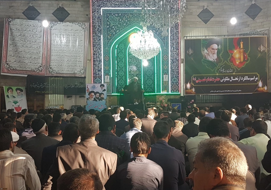 شرکت کارکنان و اساتید مرکز امام خمینی (ره) سلماس در مراسم بیست و نهمین سالگرد ارتحال بنیانگذار انقلاب اسلامی  3