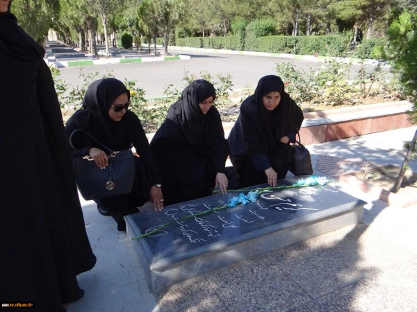 آغاز به کار سرپرست پردیس علامه طباطبایی ارومیه با ادای احترام به مقام شهدا 5