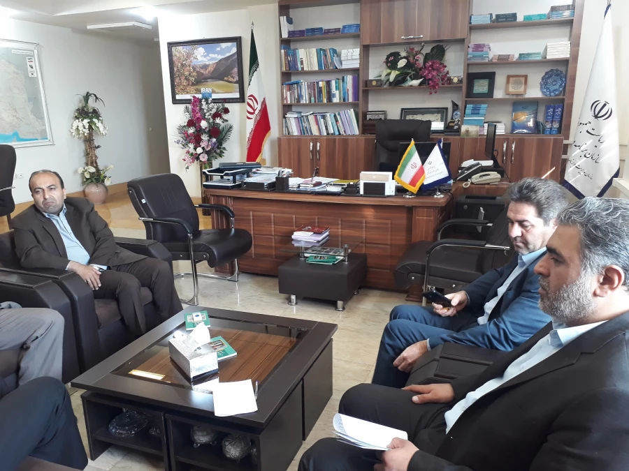 دکتر علی محمودلو مدیر امور پردیس های استان آذربایجان غربی با رئیس سازمان مدیریت و برنامه ریزی استان دیدار و گفتگو کرد