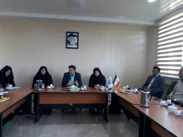 با حضور مدیریت امورپردیس ها وسرپرست پردیس علامه طباطبایی آذربایجان غربی 

شورای اداری در مرکز شهید مطهری خوی برگزار شد
 2