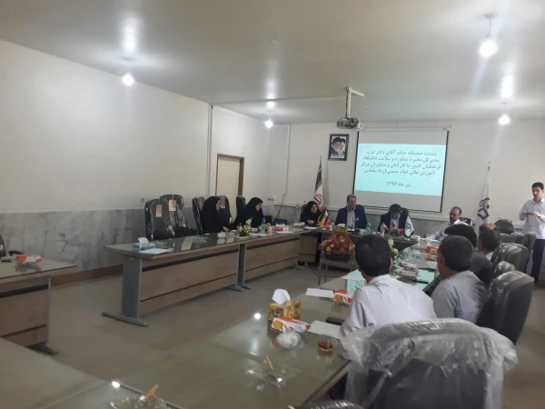 دکترعرب مدیرکل مراکز مشاوره وامورسلامت
 در جمع مشاوران پردیس ها ومراکز دانشگاه فرهنگیان آذربایجان غربی  :

مراکز جامع مشاوره در مراکز استانها راه اندازی خواهد شد 4