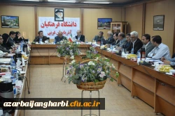 محمدی مدیر کل آموزش و پرورش استان آذربایجان غربی :

می توان از ظرفیت دانشگاه فرهنگیان و کانون پرورش فکری کودکان و نوجوانان در موضوع پیشگیری از آسیبهای اجتماعی استفاده کرد. 2