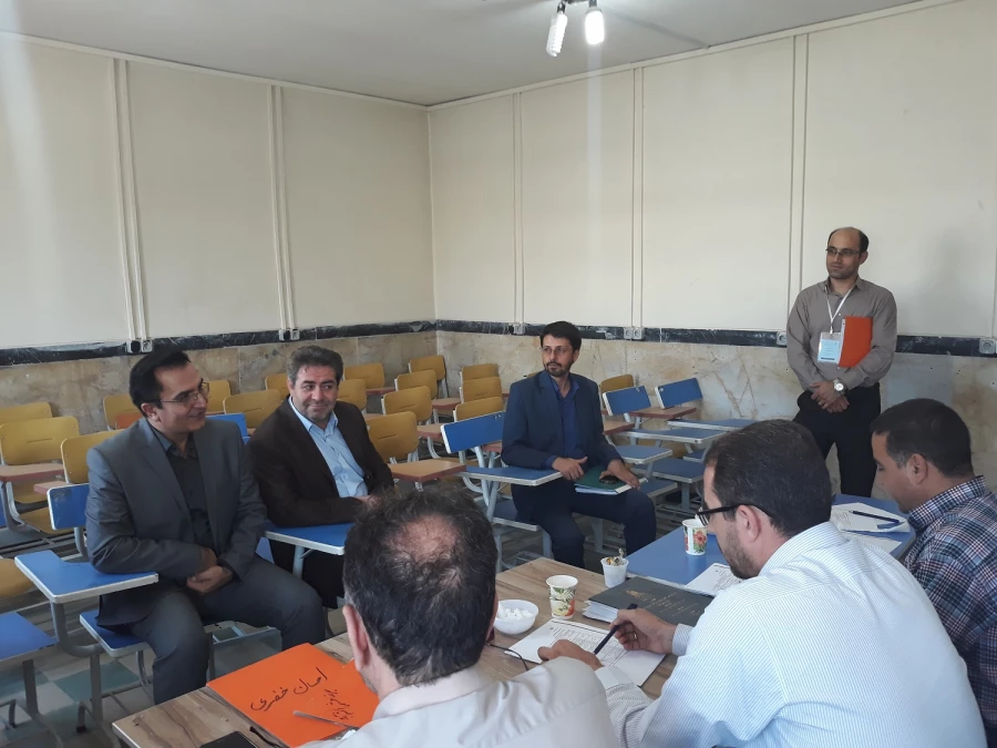 آقای باقر زاده معاون پژوهش،برنامه ریزی و نیروی انسانی آموزش وپرورش استان آذربایجان غربی در جریان مصاحبه معرفی شدگان آزمون سراسری

نهایت سعی و تلاش خود را جهت جلوگیری از تضییع حقوق مصاحبه شوندگان بکار گیرید 3