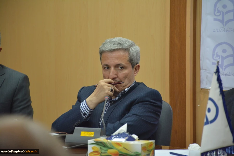 شورای فرهنگی ،اجتماعی با حضورآقای میر معینی مدیر کل فرهنگی دانشگاه فرهنگیان
 در پردیس شهید رجایی ارومیه برگزار شد