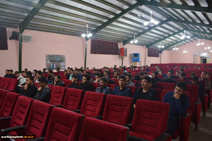 جلسه پرسش و پاسخ سرپرست، معاونین و کارشناسان پردیس شهید رجایی ارومیه با دانشجو معلمان پردیس شهید رجایی برگزار شد. 2