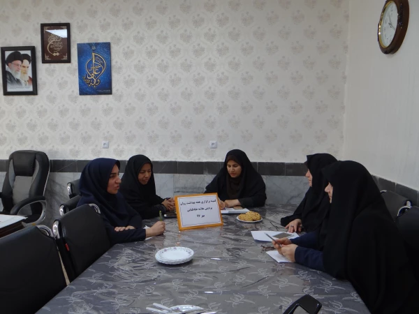 کارگروه تصمیم گیری برای اجرای برنامه های هفته بهداشت روان و هفته ملی سلامت زنان در پردیس علامه طباطبائی ارومیه تشکیل شد 3