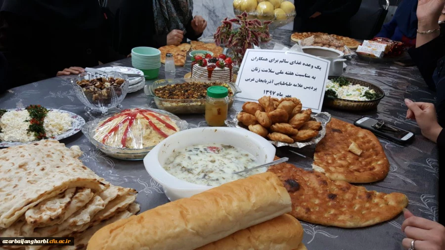 به مناسبت هفته ملی سلامت زنان؛

اعضای هیئت علمی و کارکنان پردیس علامه طباطبائی ارومیه خود را به یک وعده صبحانه سالم مهمان کردند 2